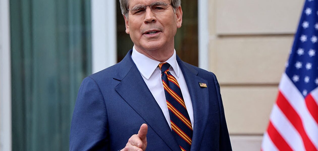 США свідомо дозволяють іранським танкерам проходити Ормузську протоку