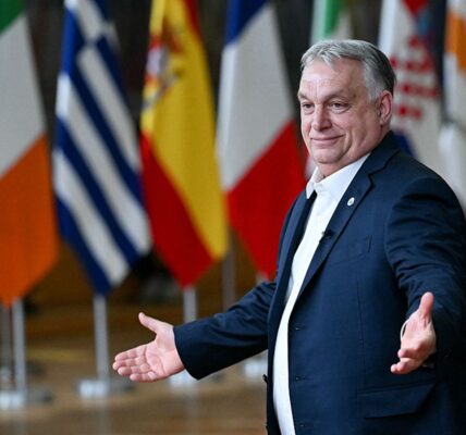 Орбан різко відповів Зеленському та ЄС