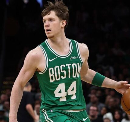 Українець відзначився дебютними очками в НБА