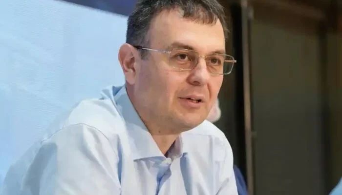 «Тіньовий ринок сигарет росте, а обговорюється повна дурня». Гетманцев обурився відсутністю результатів роботи БЕБ