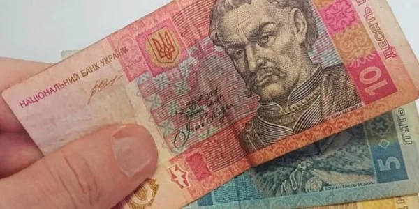 Відсьогодні деякі купюри не прийматимуть у крамницях: деталі від Нацбанку
