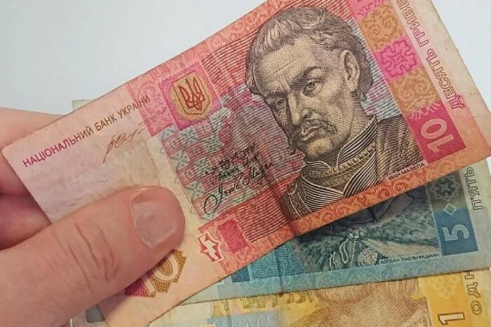 Відсьогодні деякі купюри не прийматимуть у крамницях: деталі від Нацбанку