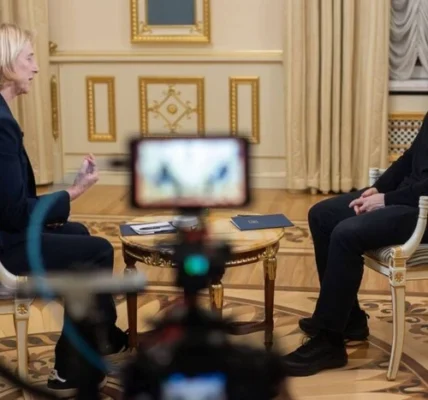 «Отримуємо живі листи від Путіна». Президент розкрив, що відбувається у тристоронніх переговорах