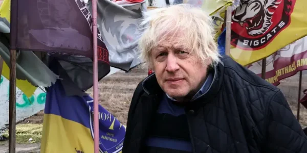 Таємне відрядження Джонсона на передову: ексклюзивні коментарі та фото