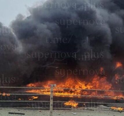 Під Таганрогом росіяни згоріли в ДТП із бензовозом