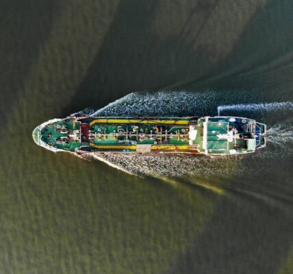 Іран відкрив Ормузьку протоку для іракської нафти