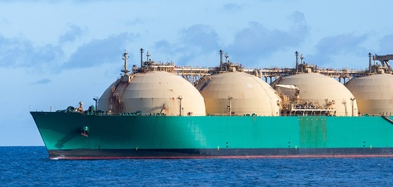 Ормузьку протоку намагаються залишити перші танкери з катарським ЗПГ