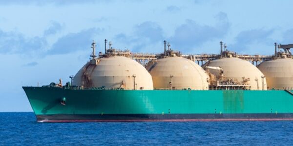 Ормузьку протоку намагаються залишити перші танкери з катарським ЗПГ