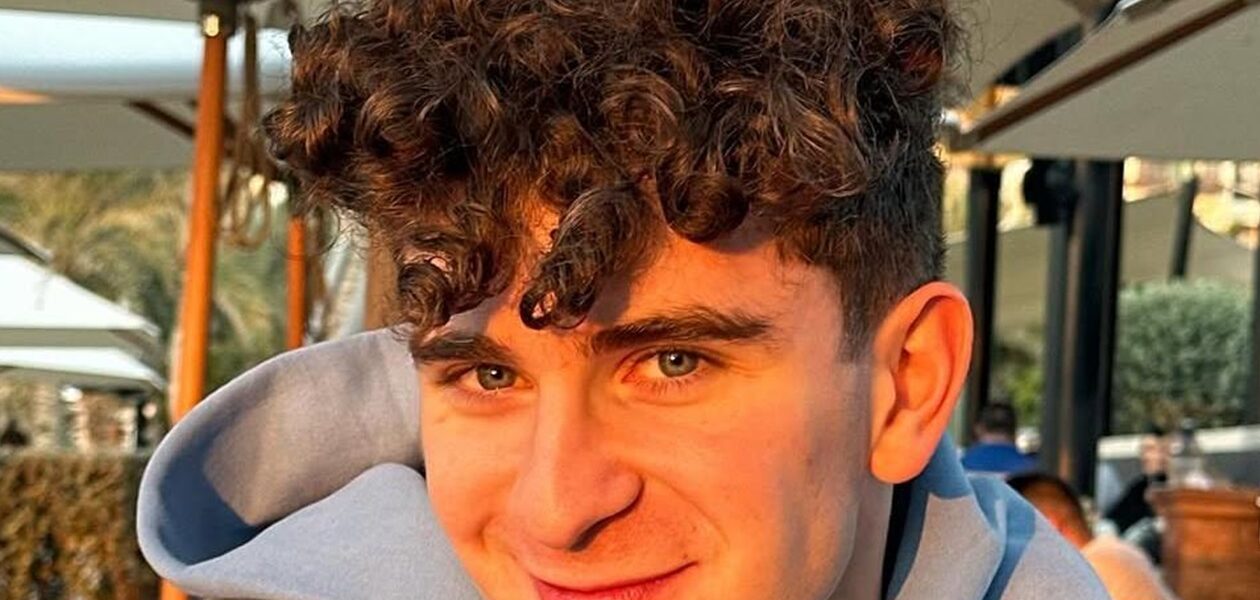 Український блогер-мільйонник зрікся України та одружився з росіянкою в РФ