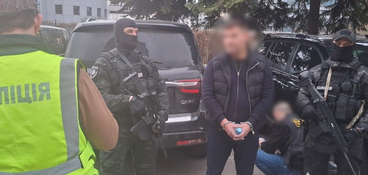 Кримінальний авторитет організував схему "бронювання" ухилянтів