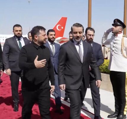 Союз, що змінить карту світу: що Зеленський привіз із Туреччини та Сирії