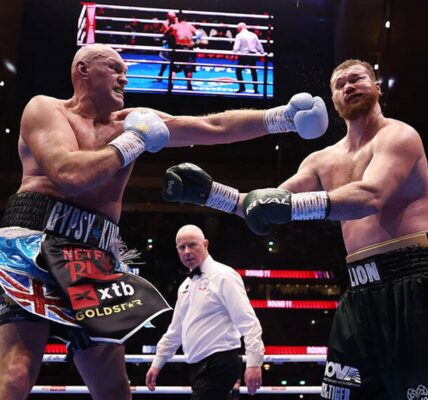 Ф'юрі домінував і розгромив Махмудова після камбека