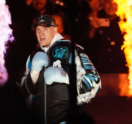 Netflix показав виклик Ф’юрі, кинутий Джошуа