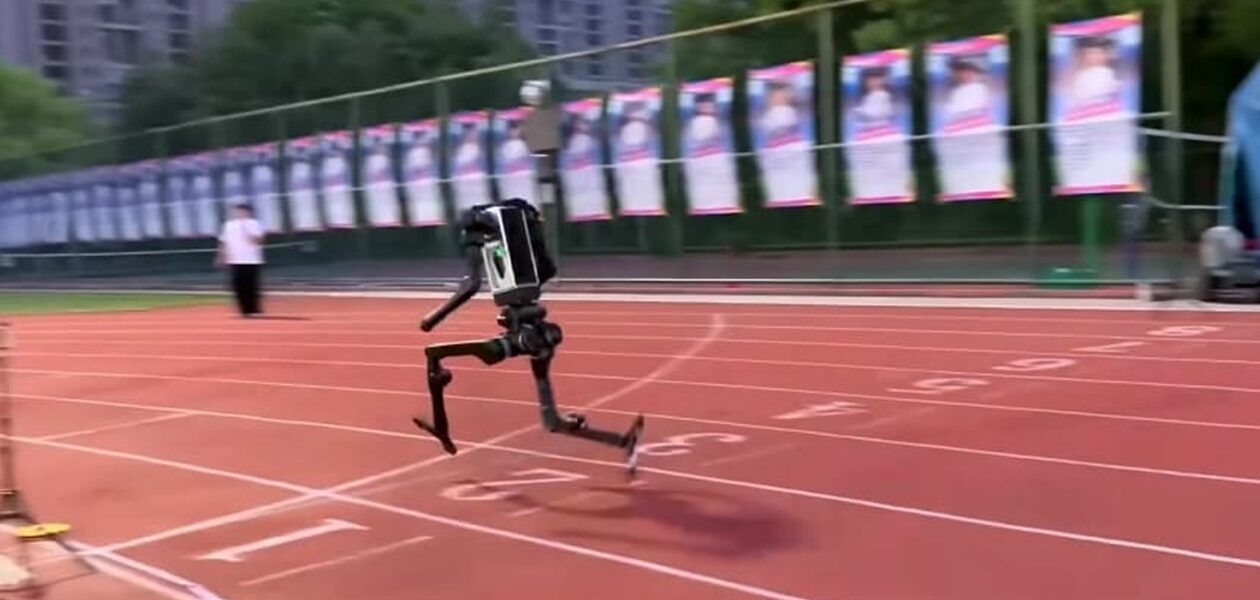 Китайський робот наблизився до рекорду швидкості Усейна Болта