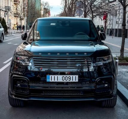 У Києві помітили 700-сильний Range Rover Brabus за понад 23 млн грн