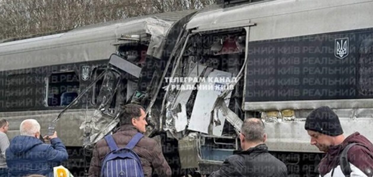 В Укрзалізниці назвали винного в аварії поїзда Інтерсіті+: