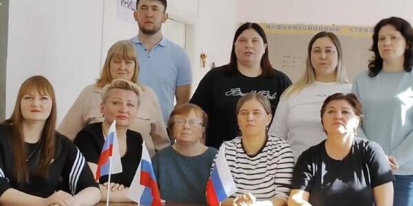 Учителі в РФ записали ролики за мотивами промови Гітлера