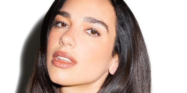 Дуа Ліпа придбала пікап для ЗСУ