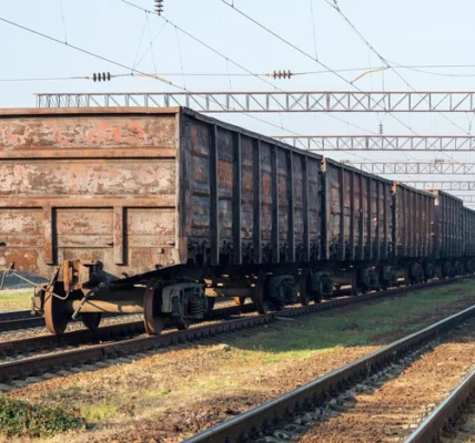 Металурги закликали скасувати обмеження строку служби вагонів: наслідки будуть катастрофічними