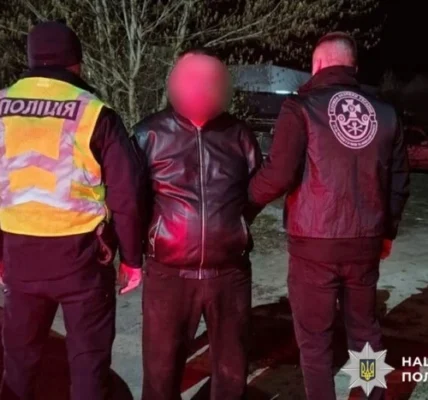 Обіцяв виїзд з країни за $25 тис.: на Київщині затримано організатора схеми для ухилянтів