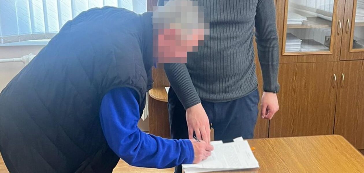 На Львівщині підприємець 23 роки утримував однокласника як "раба"
