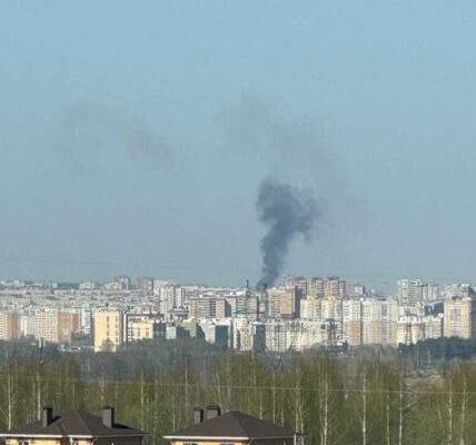 З'явився момент влучання ракети по заводу в РФ