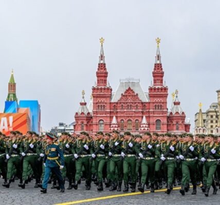 Лідери країн колишнього СРСР масово проігнорували парад у Москві