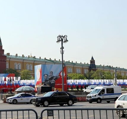 Кремль відреагував на дозвіл Зеленського на парад
