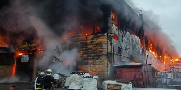 В Ірпені спалахнуло промислове підприємство