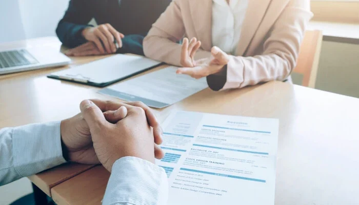 Із якими проблемами стикаються українці під час пошуку роботи: результати опитування