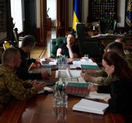 Демобілізація, виплати та нові контракти. Президент заявив про початок армійської реформи
