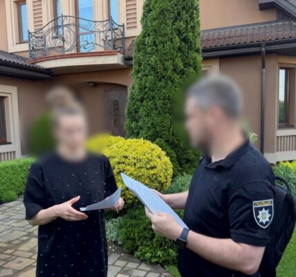 Викрито розкрадання майже 27 млн, призначених для закупівлі гумдопомоги