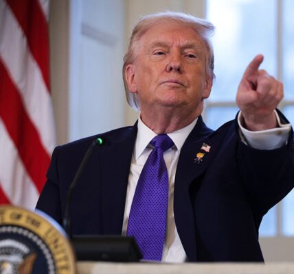 СюжетТрамп знову у грі. Новий етап перемовин про мир