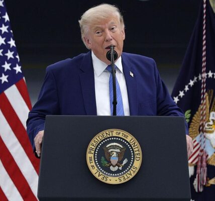Трамп назвав "причину" нападу Росії на Україну