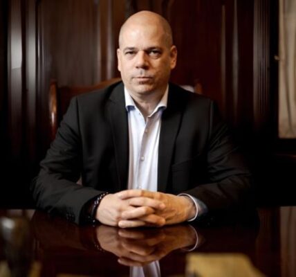 Скандал з Ощадбанком: Генпрокурор Угорщини піде у відставку