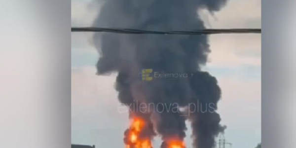 У Краснодарському краї РФ горить нафтобаза після атаки дронів