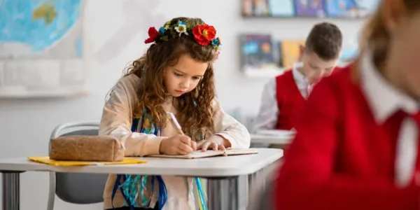 Генератори, сонячні панелі, укриття: уряд готує школи й виші до зими