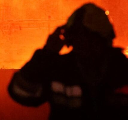 Удар РФ по Києву: горять склади, є потерпілі