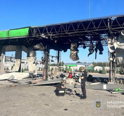 СюжетВорог випалює АЗС: до чого готуватись українцям