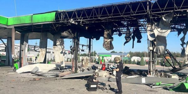 СюжетВорог випалює АЗС: до чого готуватись українцям