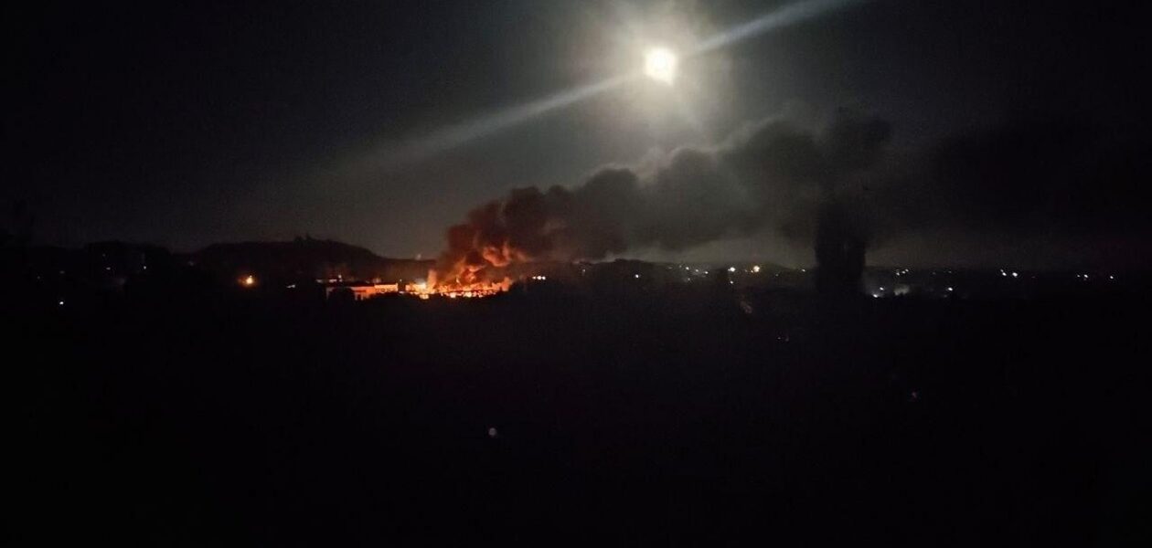 ЗСУ спалили 22 фури в окупованому Донецьку