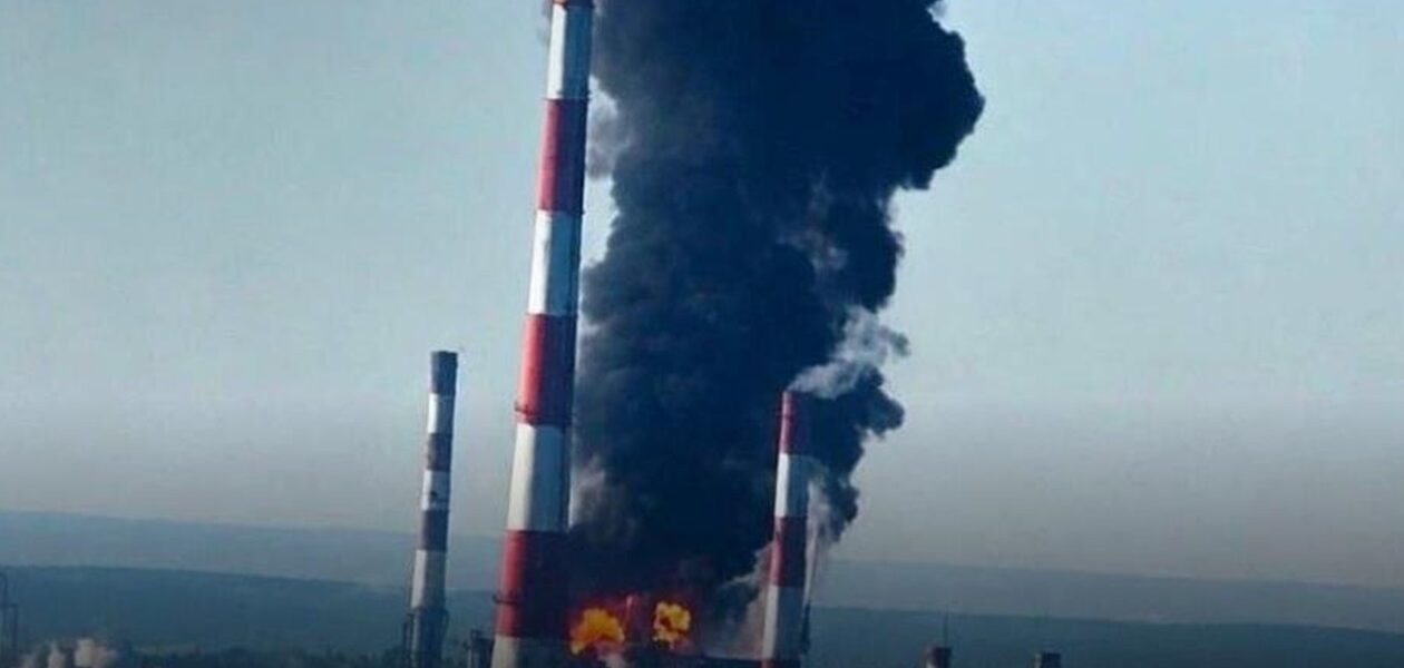 Генштаб підтвердив ураження стратегічного НПЗ в РФ