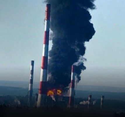 Генштаб підтвердив ураження стратегічного НПЗ в РФ