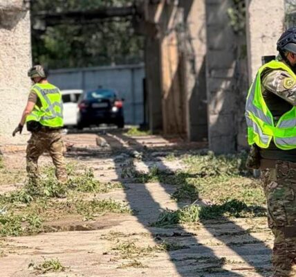 Після обстрілу Києва на Оболоні виявили касетні боєприпаси