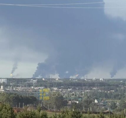 Генштаб підтвердив ураження НПЗ і аеродрому в РФ