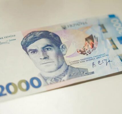 В Україні вводять банкноту номіналом 2000 гривень