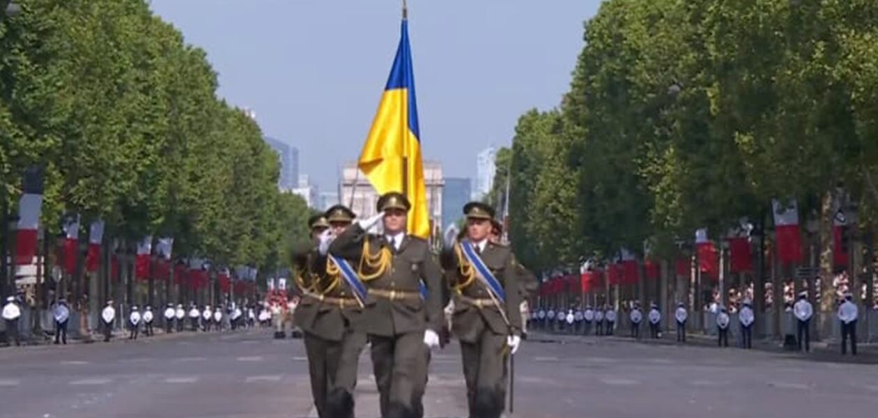 ЗСУ пройшли маршем на параді у Парижі