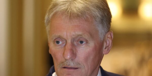 У Кремлі зреагували на інформацію про візит глави ФБР