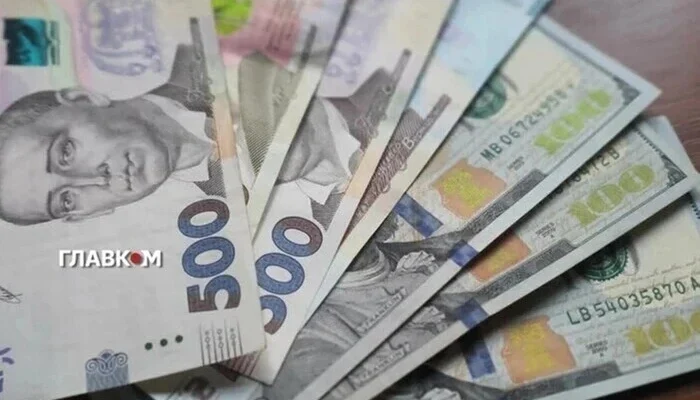 Курс валют 4 червня 2026: долар утримує рекордні позиції