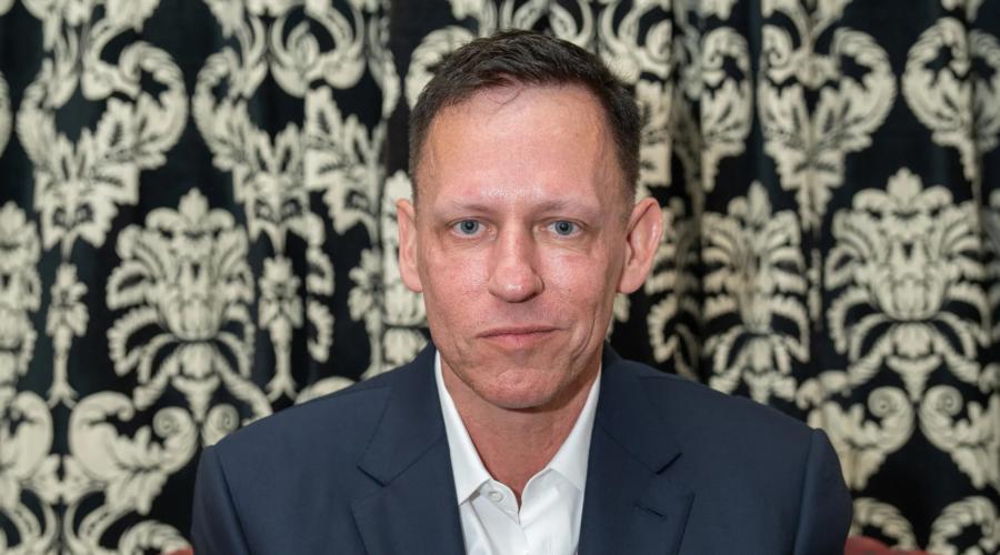 Тіні дублінського затворництва: як таємне товариство Пітера Тіля оголило страхи світової еліти